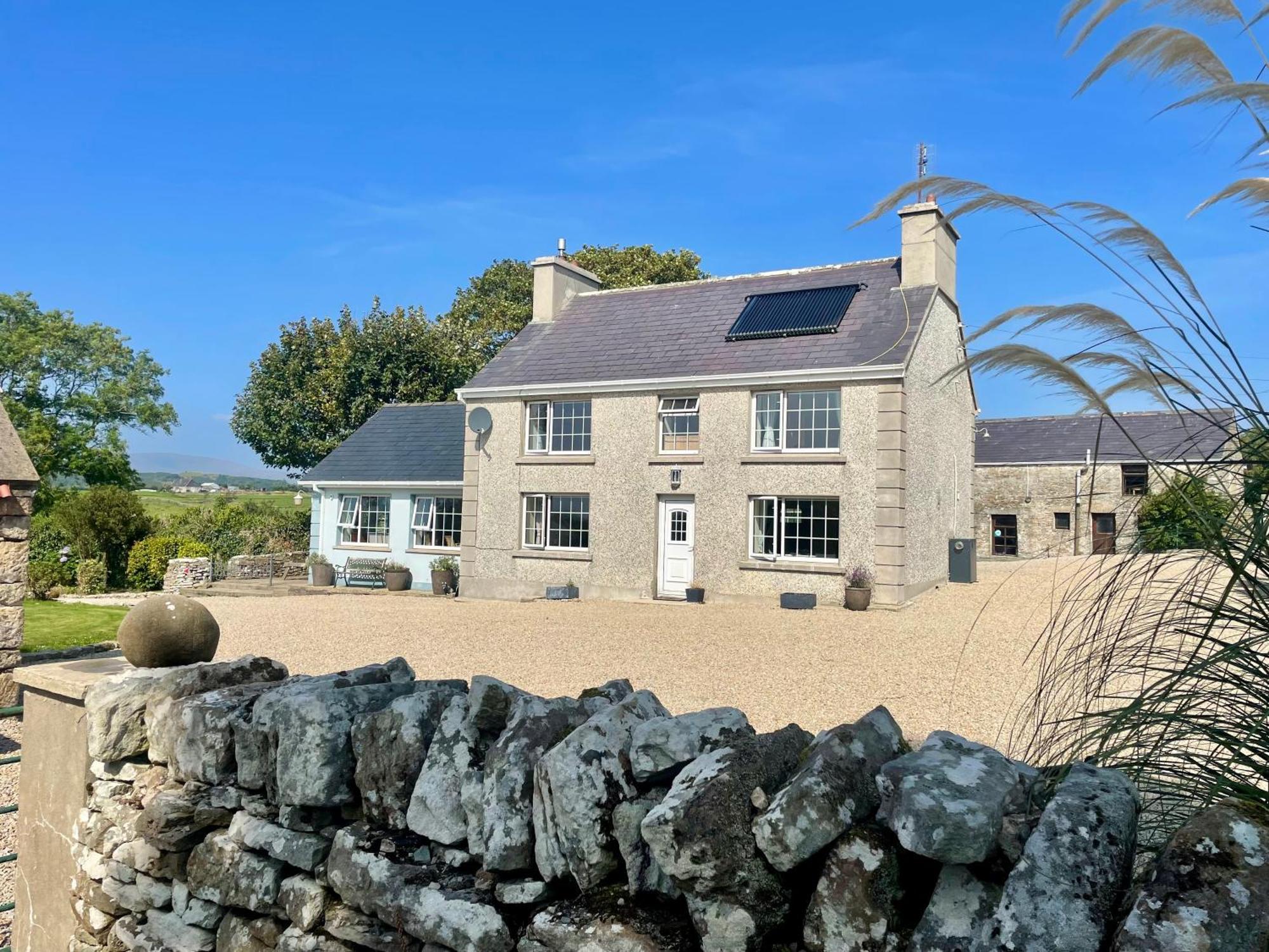Country Farm House Bruckless Luaran gambar